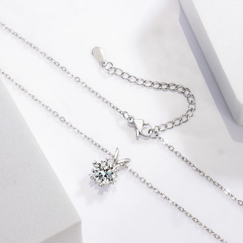 Titanium Steel Necklace Niche Snowflake Zircon Pendant